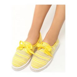Żółte Espadryle Americanos. Żółte espadryle damskie marki Born2be, moro, na płaskiej podeszwie. Za 59,99 zł.