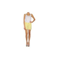 Szorty i Bermudy Mustang Nora Shorts. Żółte szorty damskie Mustang, bez wzorów. Za 153,30 zł.