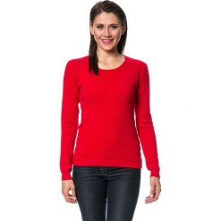 Sweter w kolorze czerwonym. Czerwone swetry klasyczne damskie marki C&Jo i Assuili, z kaszmiru, z okrągłym kołnierzem. W wyprzedaży za 108,95 zł.