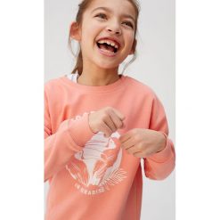 Mango Kids - Bluza dziecięca Dublin62 110-164 cm. Różowe bluzy dziewczęce z nadrukiem, z bawełny. Za 45,90 zł.