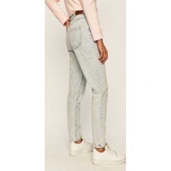 Vero Moda - Jeansy Joana. Niebieskie jeansy damskie Vero Moda, z podwyższonym stanem. Za 169,90 zł.