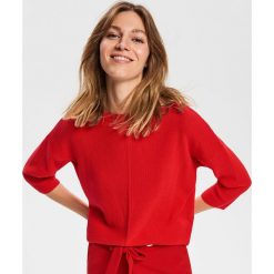 Sweter z zabudowanym dekoltem - Czerwony. Czerwone swetry damskie Reserved, s, bez wzorów, bez rękawów, bez kaptura. Za 59,99 zł.