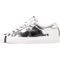 Trampki i tenisówki damskie: Armani Exchange Tenisówki i Trampki argento