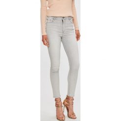 Silvian Heach - Jeansy Meg Pin-Up. Szare jeansy damskie rurki marki Silvian Heach, z podwyższonym stanem. W wyprzedaży za 239,90 zł.