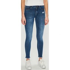 Noisy May - Jeansy. Niebieskie jeansy damskie Noisy May. W wyprzedaży za 59,90 zł.