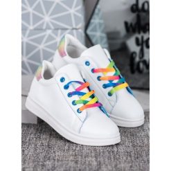 Modne buty sportowe. Buty sportowe damskie SHELOVET, bez wzorów, ze skóry ekologicznej, sportowe. Za 49,00 zł.