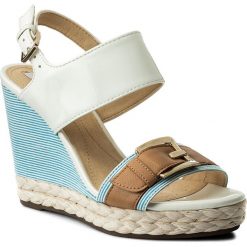 Espadryle GEOX - D Janira E D82P6E 00254 C1Z5G White/Caramel. Pomarańczowe espadryle damskie Geox, bez wzorów, ze skóry ekologicznej, bez obcasa, na obcasie. W wyprzedaży za 209,00 zł.