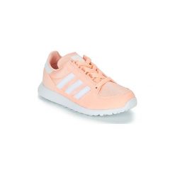 Buty Dziecko adidas OREGON. Różowe trampki dziewczęce Adidas, bez wzorów, bez zapięcia. Za 175,20 zł.
