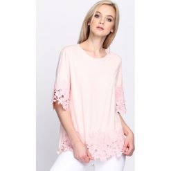 Jasnoróżowa Bluzka Gadarene. Szare bluzki damskie marki Born2be, s, bez wzorów, z okrągłym kołnierzem, bez rękawów. Za 54,99 zł.