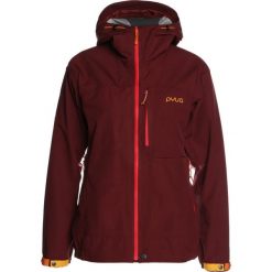 PYUA BREAKOUT 2.0 Kurtka snowboardowa burgundy red. Czerwone kurtki sportowe damskie marki PYUA, xs, z poliesteru, narciarskie. W wyprzedaży za 1511,10 zł.