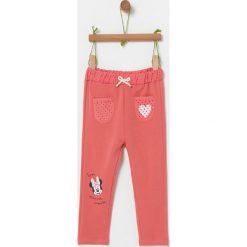 OVS - Spodnie dziecięce x Disney 74-98 cm. Różowe spodnie dziewczęce OVS, z aplikacjami, z elastanu. Za 69,90 zł.