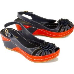 ARTIKER RELAKS 48C0521 tommy, sandały damskie. Koturny damskie Artiker Relaks, bez wzorów, ze skóry, bez obcasa, na koturnie, bez zapięcia. Za 209,90 zł.