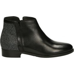 Botki - 1403398 G NER. Czarne botki damskie skórzane marki Venezia, na obcasie. Za 359,00 zł.