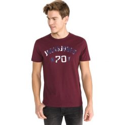 Jack & Jones Seth Koszulka Czerwony. Czerwone podkoszulki męskie s, z nadrukiem, z bawełny. Za 78,95 zł.