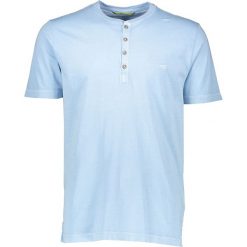 Koszulka "Henley" w kolorze błękitnym. Niebieskie koszulki męskie Camel Active, xl, bez wzorów, z bawełny, z okrągłym kołnierzem, bez rękawów. W wyprzedaży za 69,95 zł.