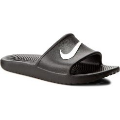 Klapki NIKE - Kawa Shower 832528 001 Black/White. Czarne klapki męskie Nike, z tworzywa sztucznego, bez zapięcia. W wyprzedaży za 89,00 zł.
