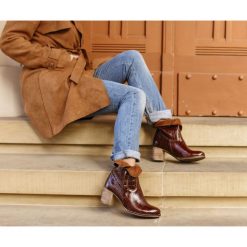 Botki na słupku - skóra naturalna - model 454 - kolor brązowo czarny krokodyl. Pomarańczowe botki damskie Zapato, na wiosnę, ze skóry, eleganckie, za kostkę, na wysokim obcasie, na obcasie, na zamek. W wyprzedaży za 299,25 zł.