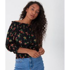 Bluzka off shoulder w kwiaty - Czarny. Czarne bluzki damskie House, s, w kwiaty, bez kołnierzyka, bez rękawów. W wyprzedaży za 19,99 zł.