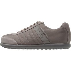 Camper PELOTAS XL Sneakersy niskie light grey. Szare trampki męskie Camper, bez zapięcia. Za 479,00 zł.