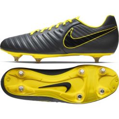Buty piłkarskie Nike Tiempo Legend 7 Club Sg M AH8800-070. Szare buty sportowe męskie Nike, ze skóry, bez zapięcia, do piłki nożnej. W wyprzedaży za 259,00 zł.