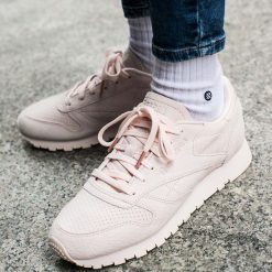 Buty Reebok W Classic Leather NBK (CM8766). Buty sportowe damskie Reebok. Za 197,99 zł.