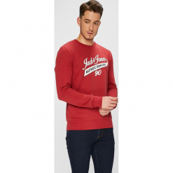Jack & Jones - Bluza. Czerwone bluzy męskie Jack & Jones, xl, z nadrukiem, z bawełny, z okrągłym kołnierzem, bez rękawów, bez kaptura. W wyprzedaży za 99,90 zł.
