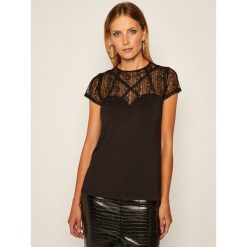 Bluzka Guess Louise W0YP91 K68D2. Czarne bluzki damskie Guess, s, z aplikacjami, bez kołnierzyka, bez rękawów. Za 259,00 zł.