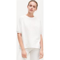 T-shirt o pudełkowym fasonie - Kremowy. Białe t-shirty damskie Reserved, s, bez wzorów, bez kołnierzyka. Za 49,99 zł.