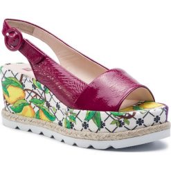 Espadryle HÖGL - 7-103255 White/Fuchsia 0242. Fioletowe espadryle damskie HÖGL, bez wzorów, ze skóry, bez obcasa, na obcasie. W wyprzedaży za 359,00 zł.