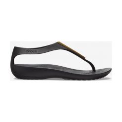 Crocs Serena Metallic Bar Sandały Czarny. Czarne klapki damskie Crocs, w paski, z tkaniny, bez obcasa, z paskami. Za 181,95 zł.