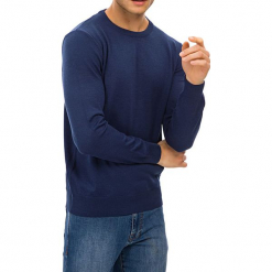 Sweter w kolorze niebieskim. Niebieskie swetry klasyczne męskie GALVANNI, l, z okrągłym kołnierzem. W wyprzedaży za 229,95 zł.