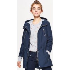 Parka z kapturem - Granatowy. Niebieskie parki damskie Cropp, s. W wyprzedaży za 199,99 zł.