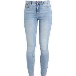 Vero Moda VMSEVEN Jeans Skinny Fit light blue denim. Niebieskie rurki damskie Vero Moda. Za 169,00 zł.