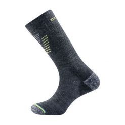Devold Skarpetki Trekkingowe Hiking Medium Sock Dark Grey M. Szare skarpetki męskie marki Devold, bez wzorów, z wełny. W wyprzedaży za 85,00 zł.