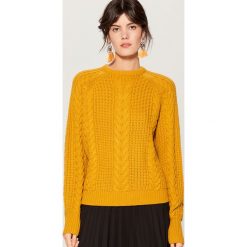 Sweter z warkoczowym splotem - Żółty. Żółte swetry klasyczne damskie marki Mohito, l, z dzianiny. Za 119,99 zł.