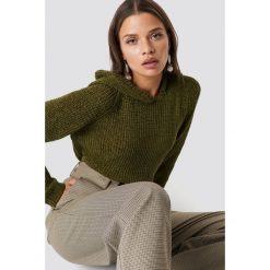 Trendyol Szenilowy sweter z kapturem - Green. Zielone swetry klasyczne damskie Trendyol, z dzianiny. Za 80,95 zł.