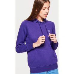 Bluza hoodie - Fioletowy. Fioletowe bluzy damskie Cropp, l. Za 69,99 zł.