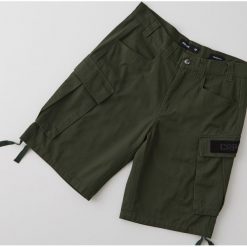 Szorty cargo do kolan - Khaki. Brązowe spodenki i szorty męskie Cropp, m, bez wzorów. Za 99,99 zł.