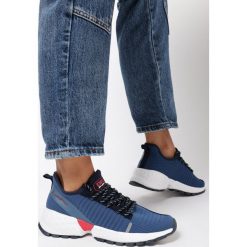 Granatowe Buty Sportowe Gisesarda. Niebieskie buty sportowe damskie Born2be, bez wzorów, sportowe. Za 129,99 zł.