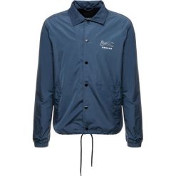 Denham COACH BASIC Kurtka wiosenna ocean navy. Niebieskie kurtki męskie marki Denham, m, bez wzorów, z poliesteru, bez kaptura. Za 629,00 zł.