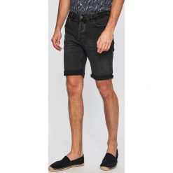 Review - Szorty. Szare spodenki i szorty męskie Review, xl, bez wzorów, z elastanu, casualowe. W wyprzedaży za 99,90 zł.
