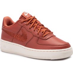 Buty NIKE - Air Force 1 Prm Emb (Gs) AV0750-200 Dusty Peach/Dusty Peach. Czerwone buty sportowe damskie Nike, bez wzorów, ze skóry, sportowe, Nike Air Force. Za 419,00 zł.