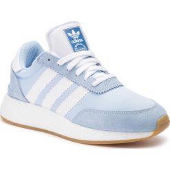 Buty adidas - I-5923 W EE4949 Globlu/Ftwwht/Gum3. Niebieskie półbuty damskie Adidas, bez wzorów, ze skóry, bez obcasa, na płaskiej podeszwie, bez zapięcia. W wyprzedaży za 399,00 zł.