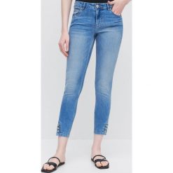 Jeansy slim - Niebieski. Niebieskie jeansy damskie Reserved. Za 119,99 zł.