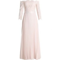 Coast IMI BARDOT MAXI Suknia balowa blush. Różowe sukienki damskie marki Coast, bez wzorów, z poliesteru, wizytowe, bez kołnierzyka, bez rękawów, maxi. Za 879,00 zł.