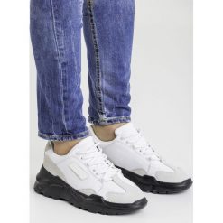 SNEAKERSY Versace Jeans Couture. Białe sneakersy męskie Versace Jeans Couture, bez zapięcia. Za 769,00 zł.