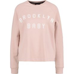 Bluzy damskie: Catwalk Junkie BROOKLYN BABY Bluza skin