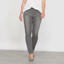 Jeansy damskie: Dżinsy slim