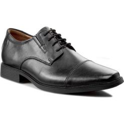 Półbuty CLARKS - Tilden Cap 261103097 Black Leather. Czarne buty wizytowe męskie Clarks, ze skóry, na sznurówki. W wyprzedaży za 219,00 zł.