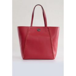 Shopper bag z saszetką. Szare torby damskie na zakupy marki Monnari, ze skóry, małe, zdobione. Za 103,60 zł.